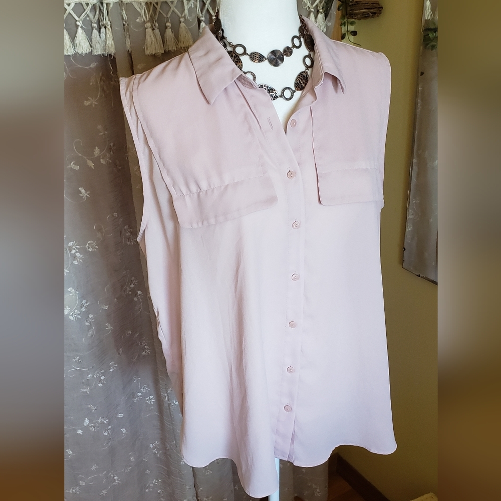 Worthington  | Sleeveless Blouse